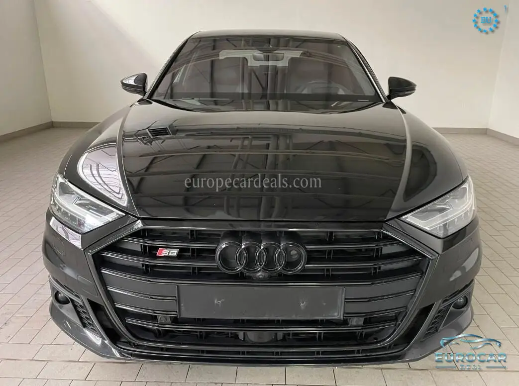 Audi S8