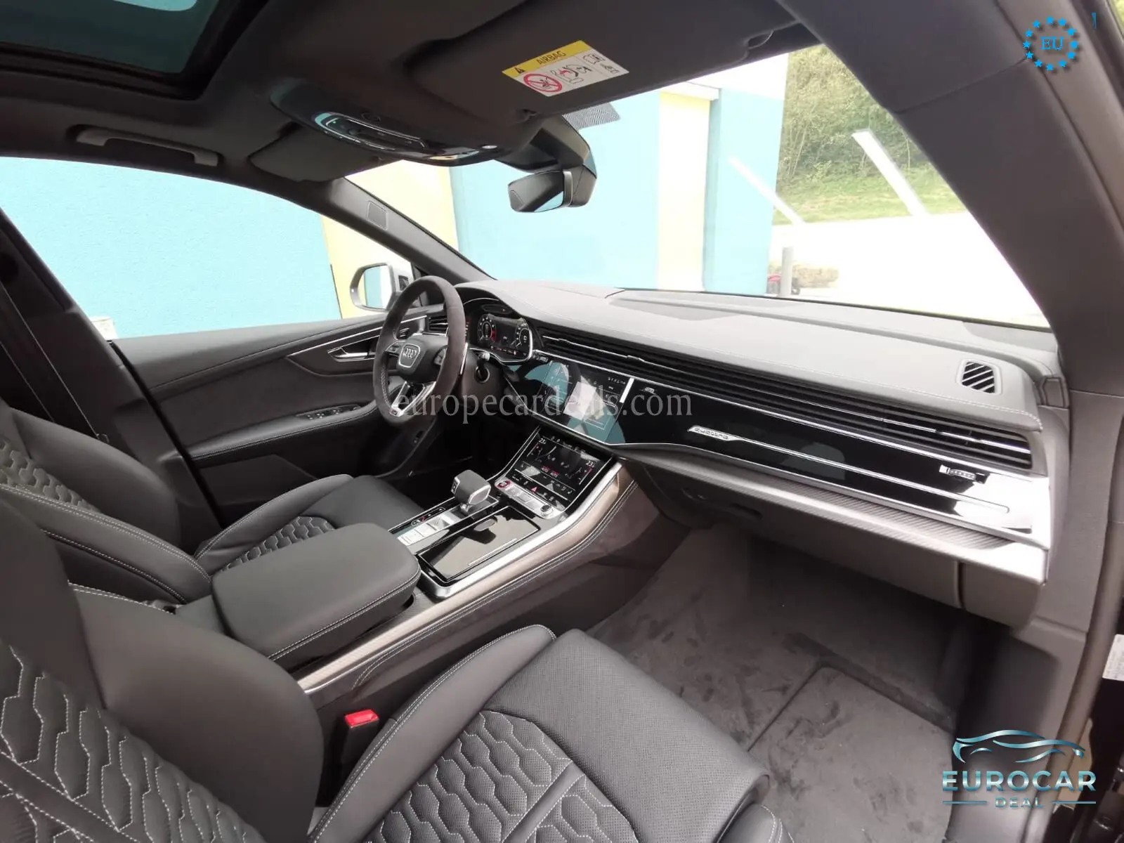 Audi RSQ8