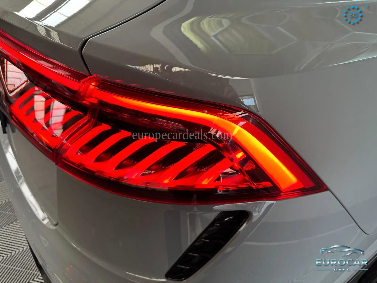 Audi RSQ8