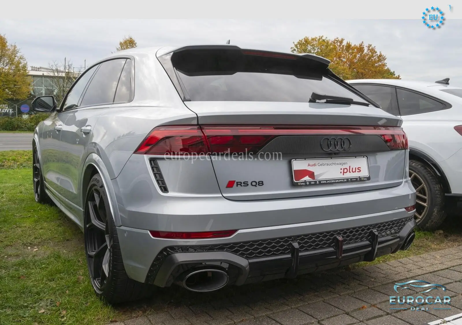 Audi RSQ8