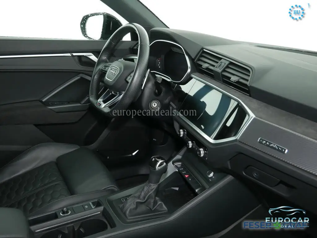 Audi RSQ3