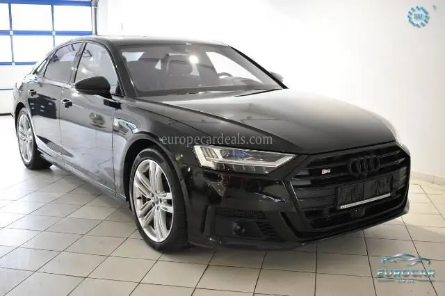 Audi S8