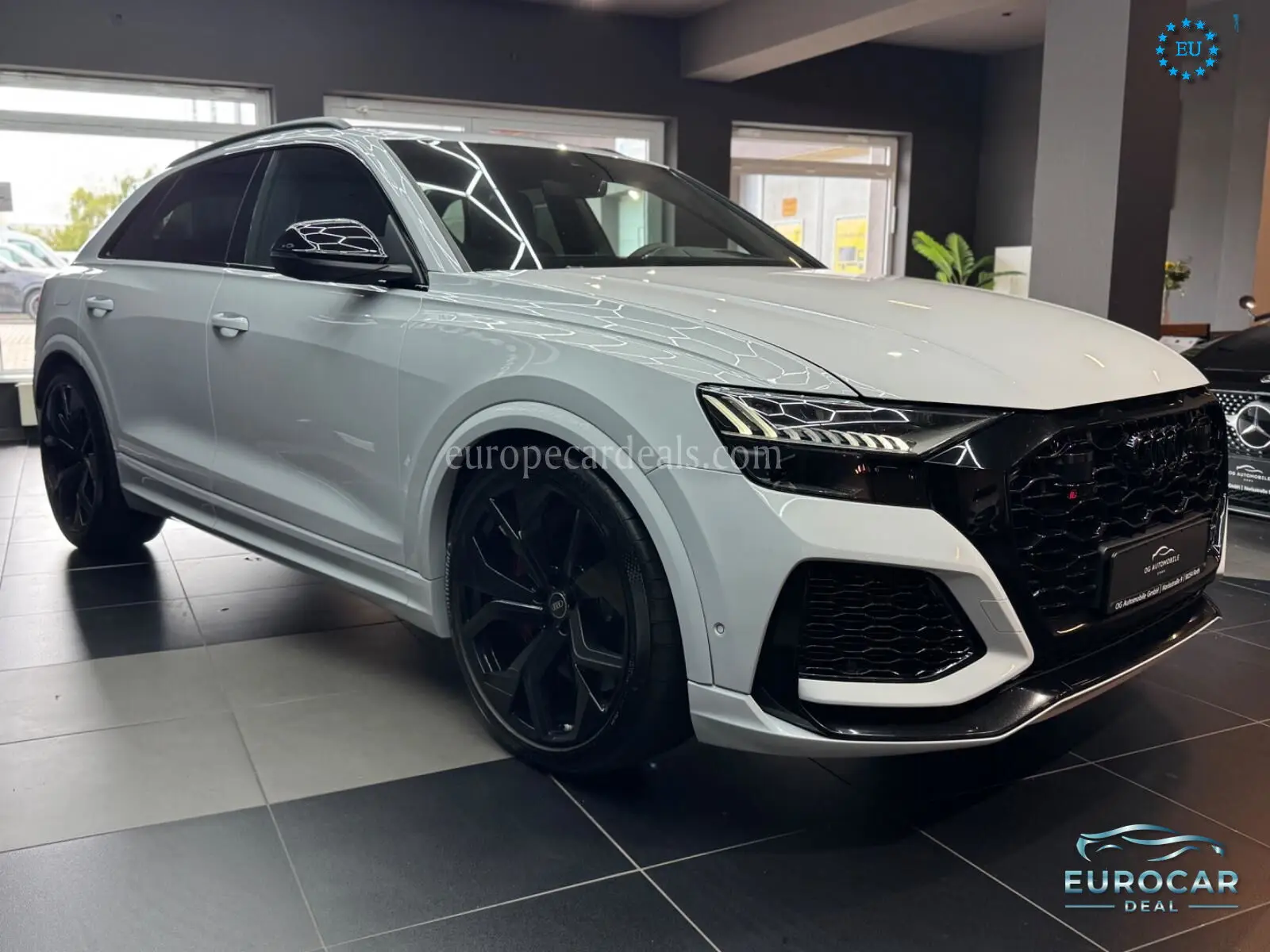 Audi RSQ8
