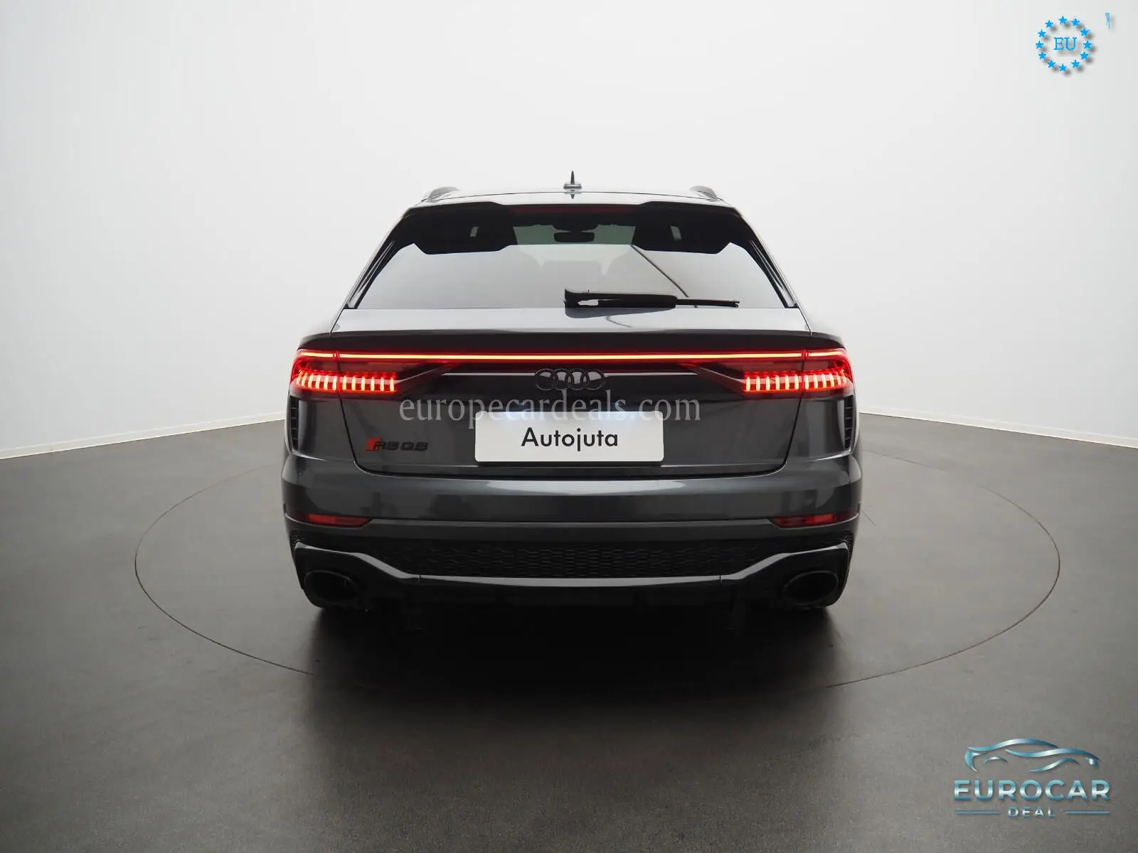 Audi RSQ8