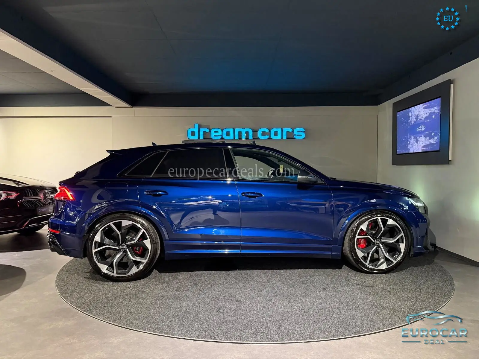Audi RSQ8