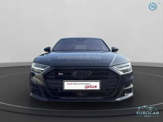 Audi S8