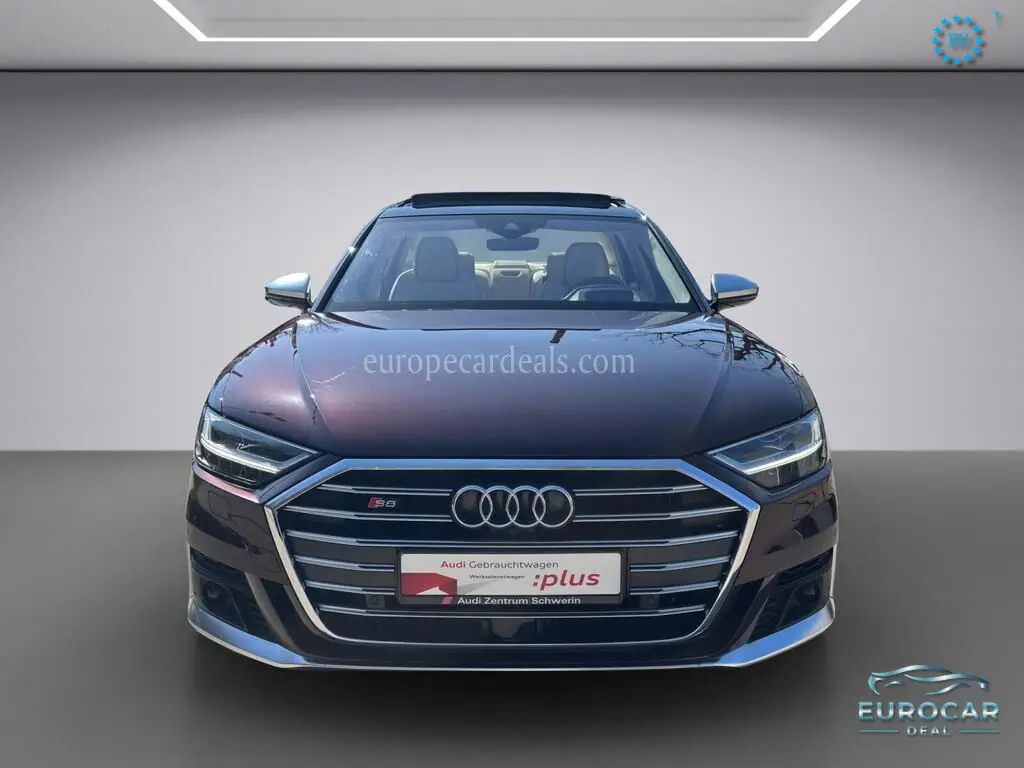 Audi S8