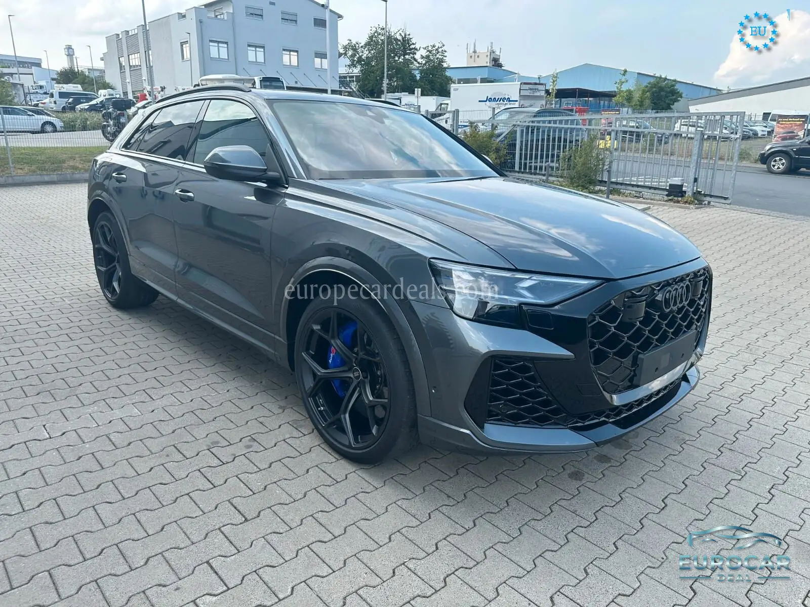 Audi RSQ8