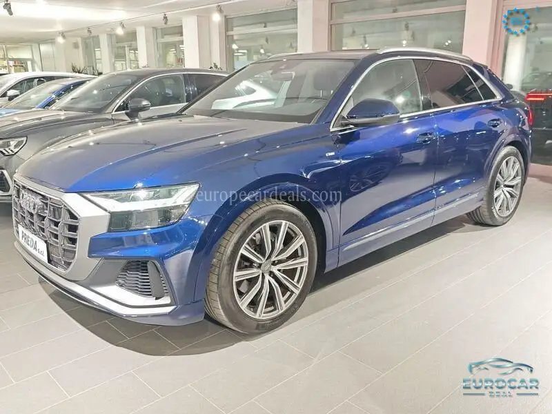 Audi Q8