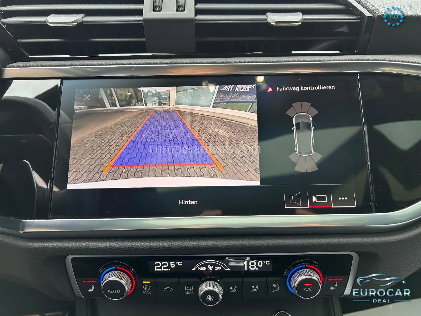 Audi RSQ3