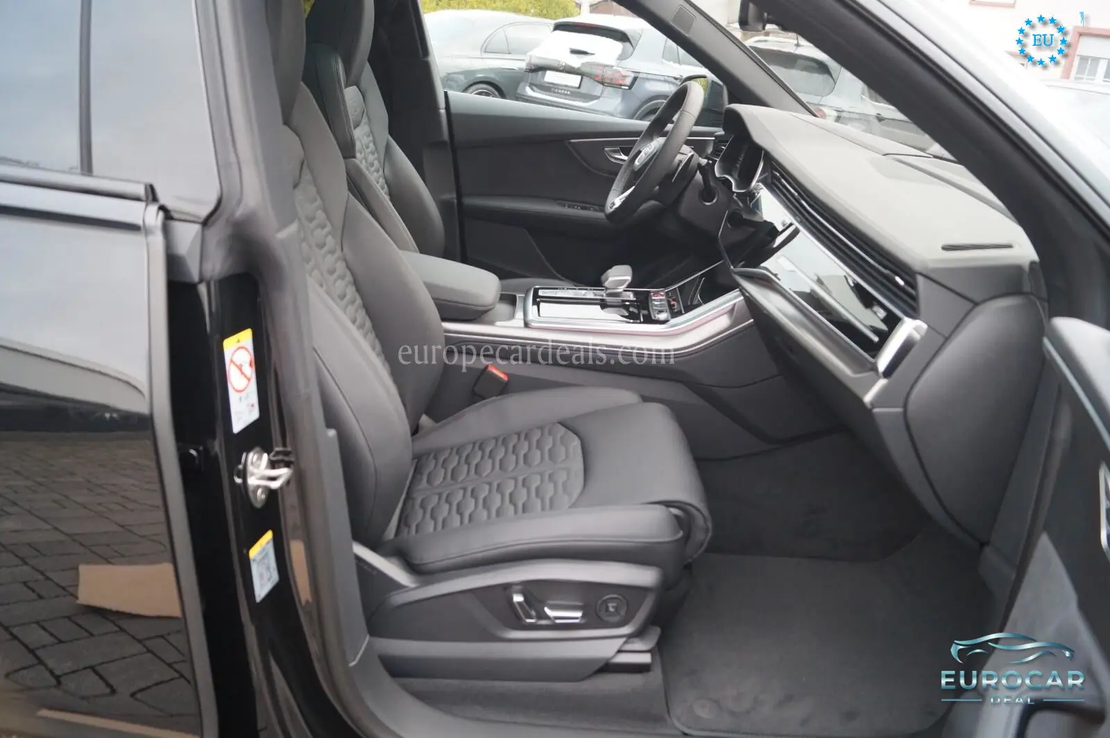 Audi RSQ8