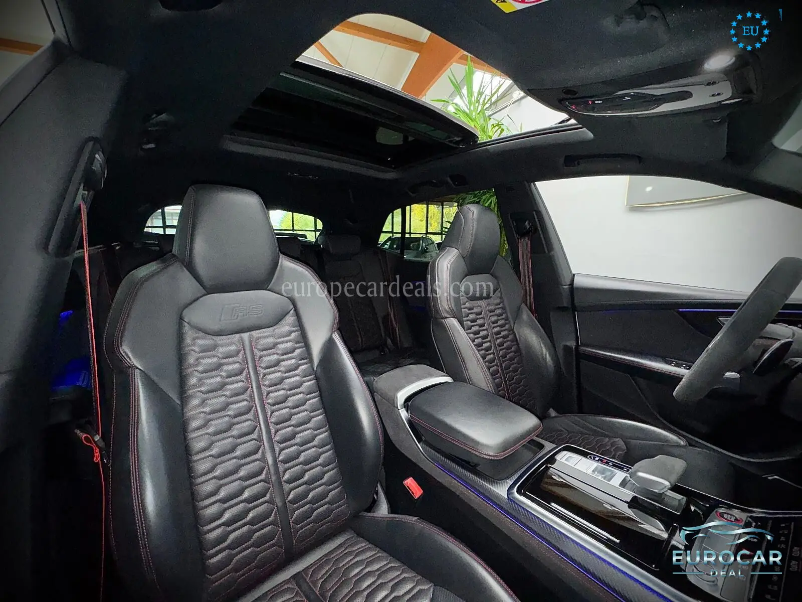 Audi RSQ8