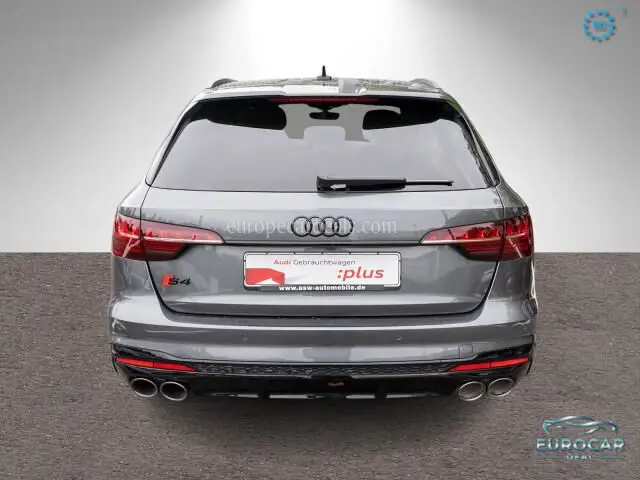 Audi S4