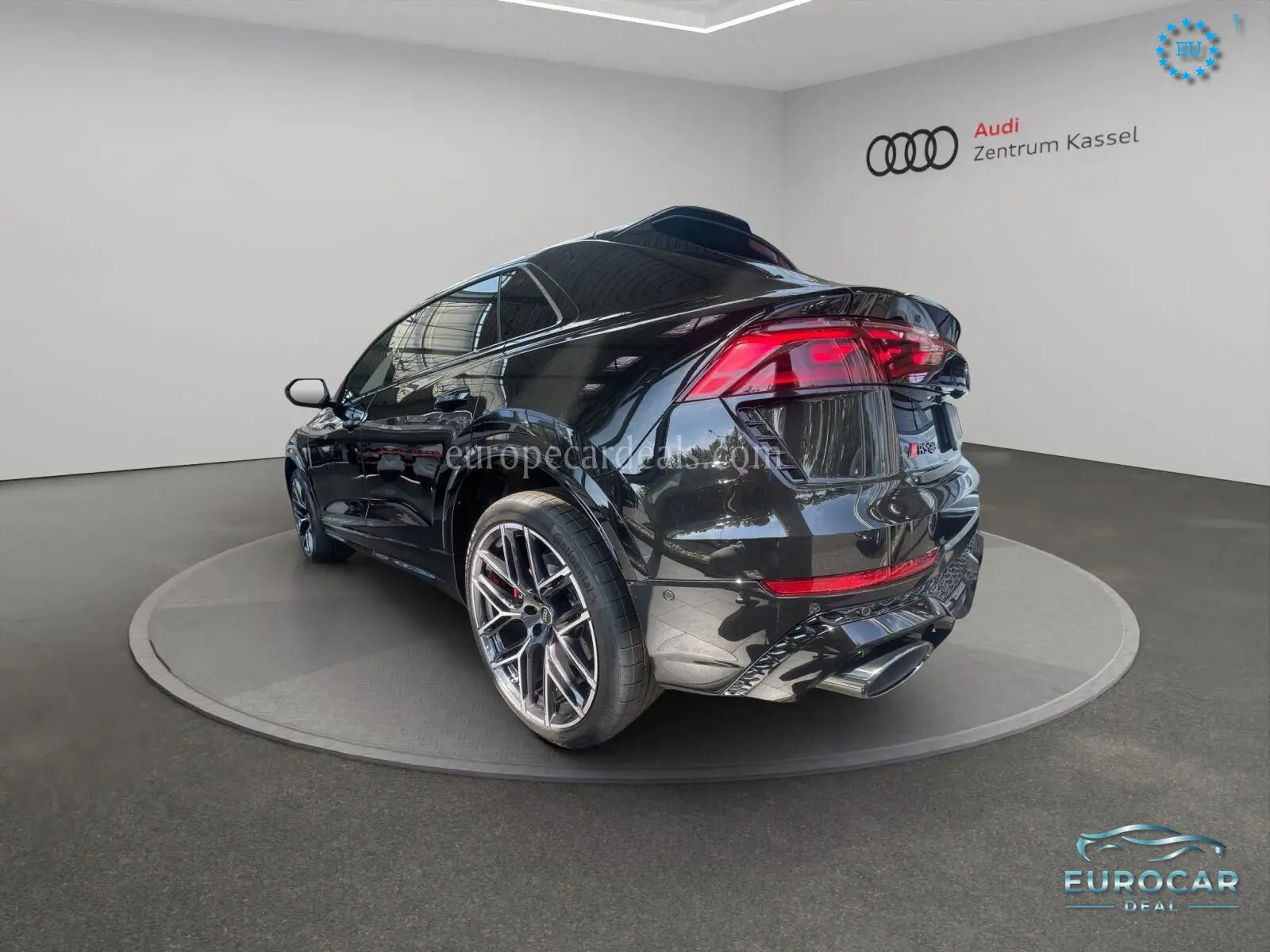 Audi RSQ8