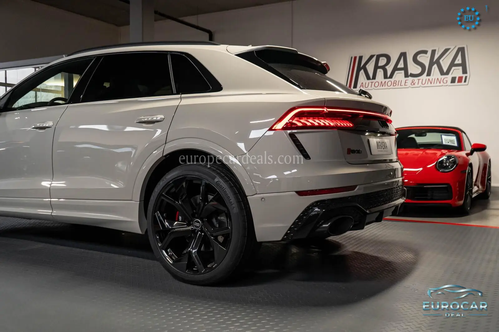 Audi RSQ8