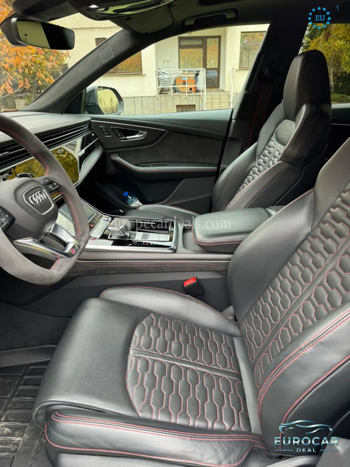 Audi RSQ8