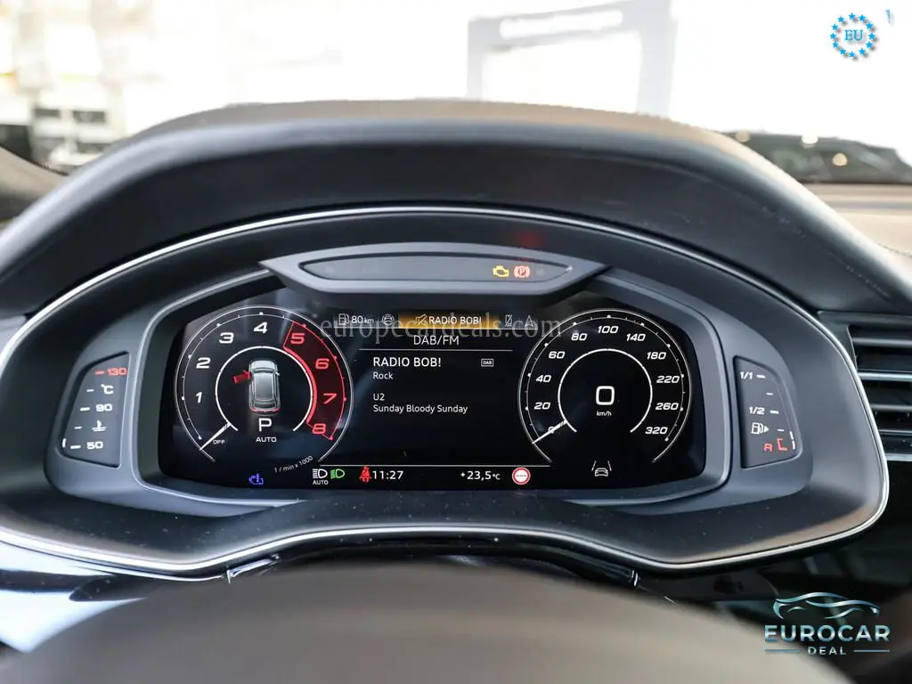 Audi RSQ8