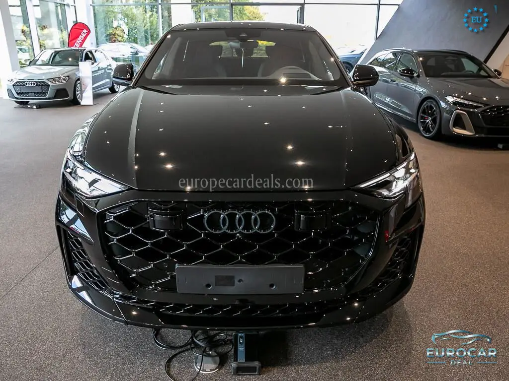 Audi RSQ8