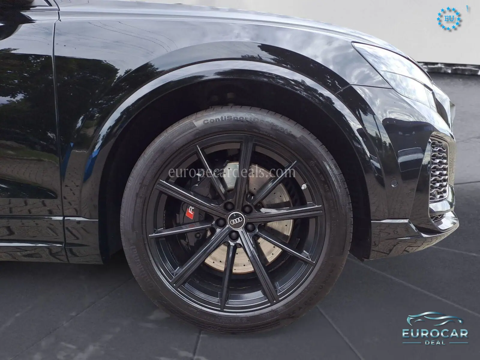 Audi RSQ8