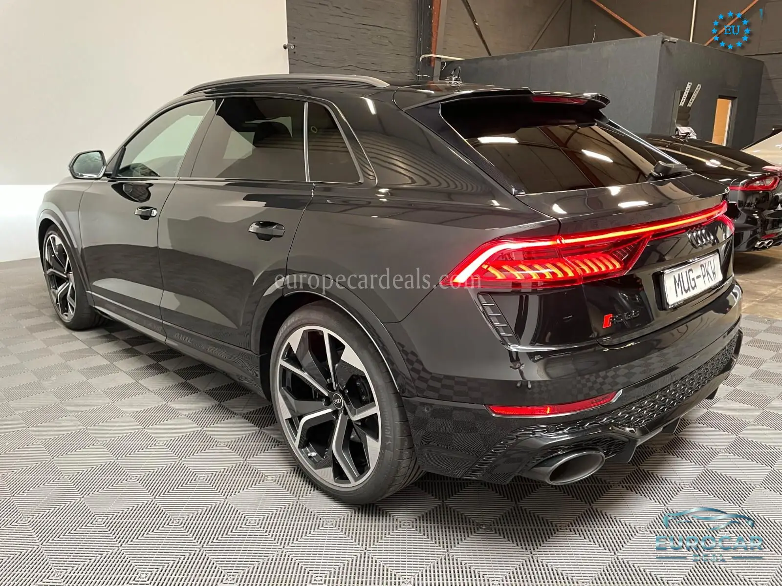 Audi RSQ8