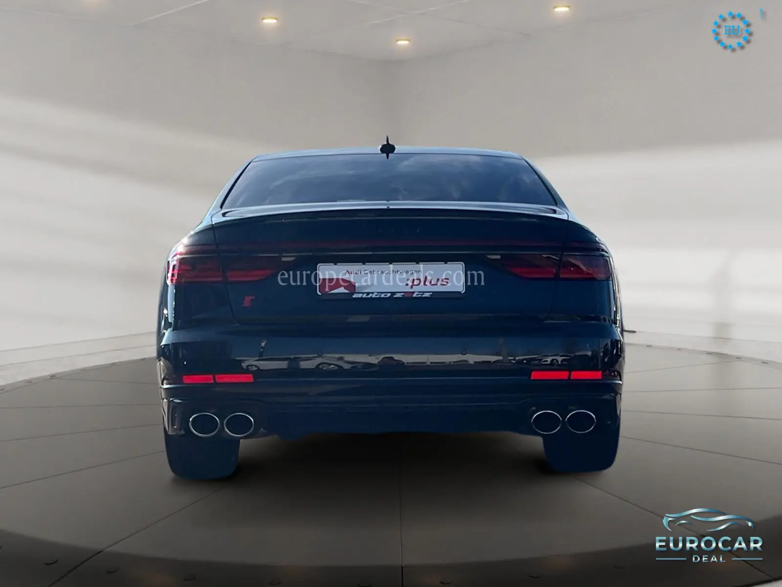 Audi S8