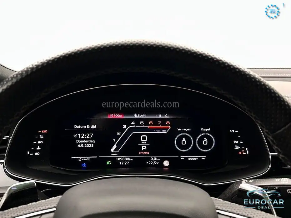 Audi RSQ8
