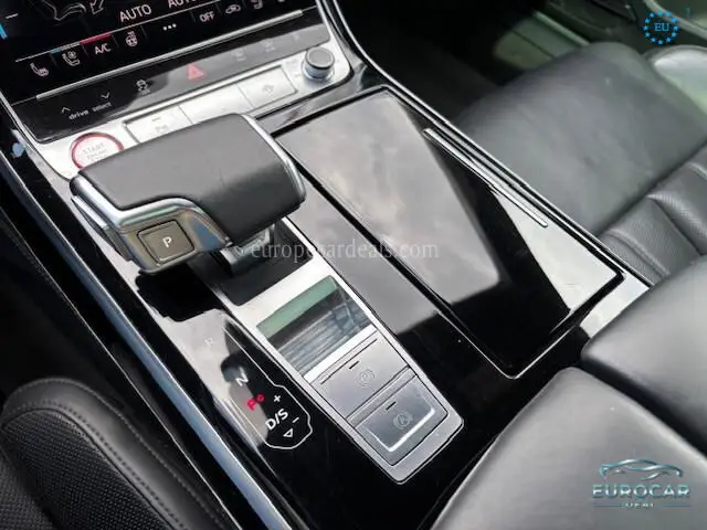 Audi S8