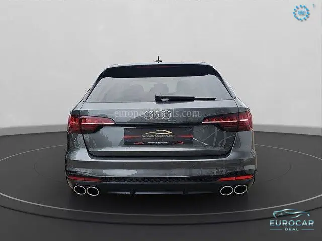 Audi S4
