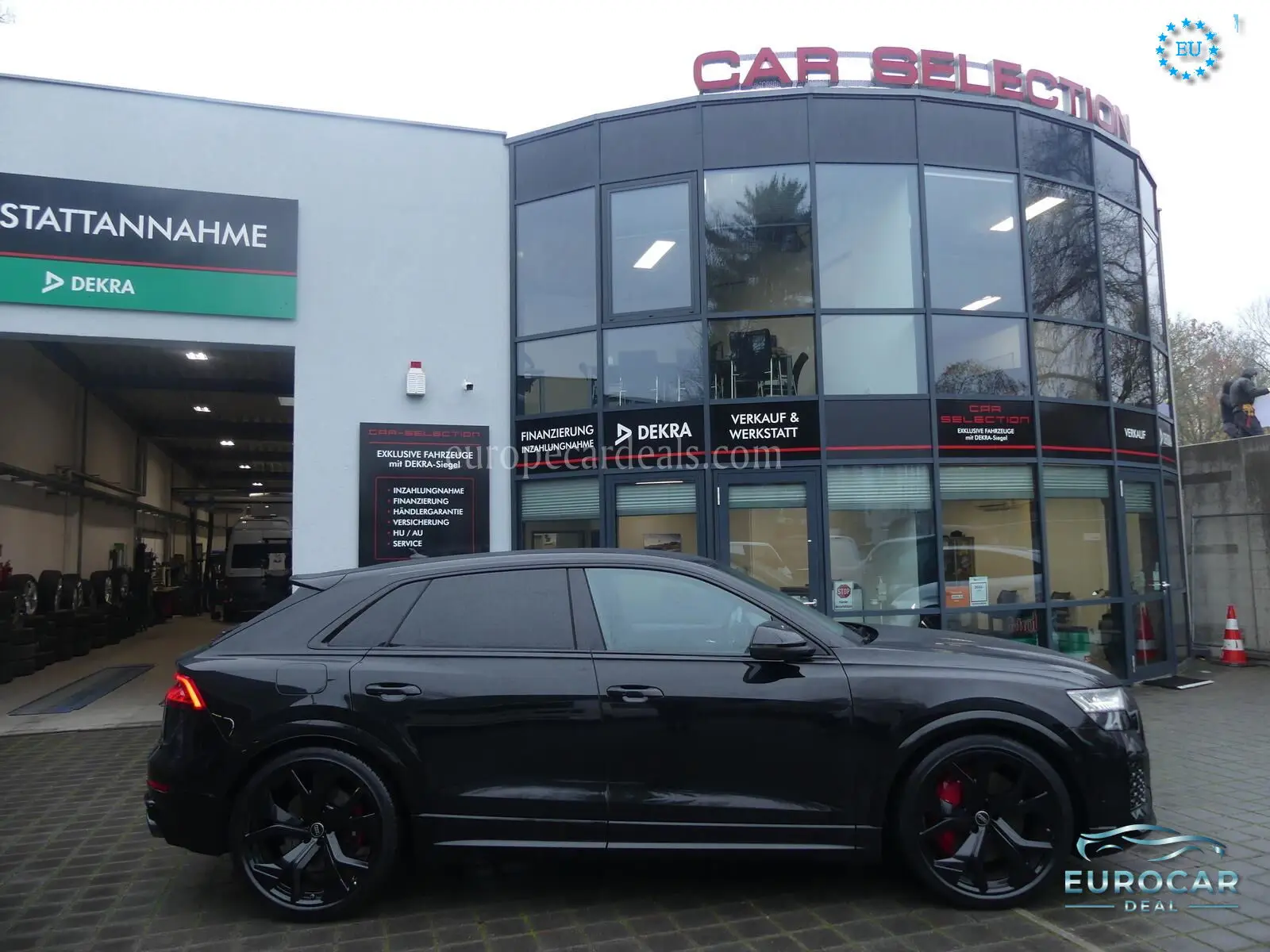 Audi RSQ8