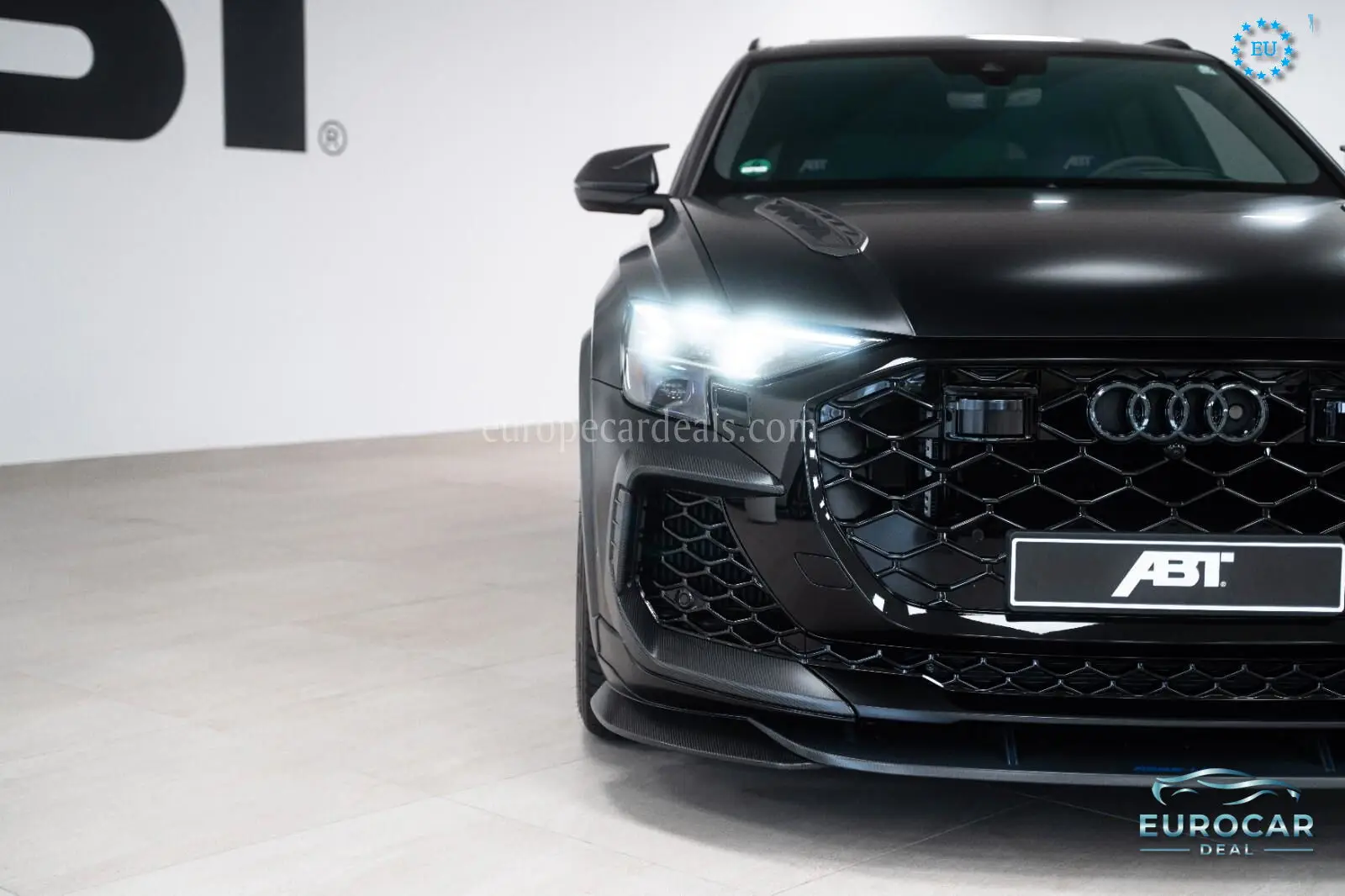 Audi RSQ8