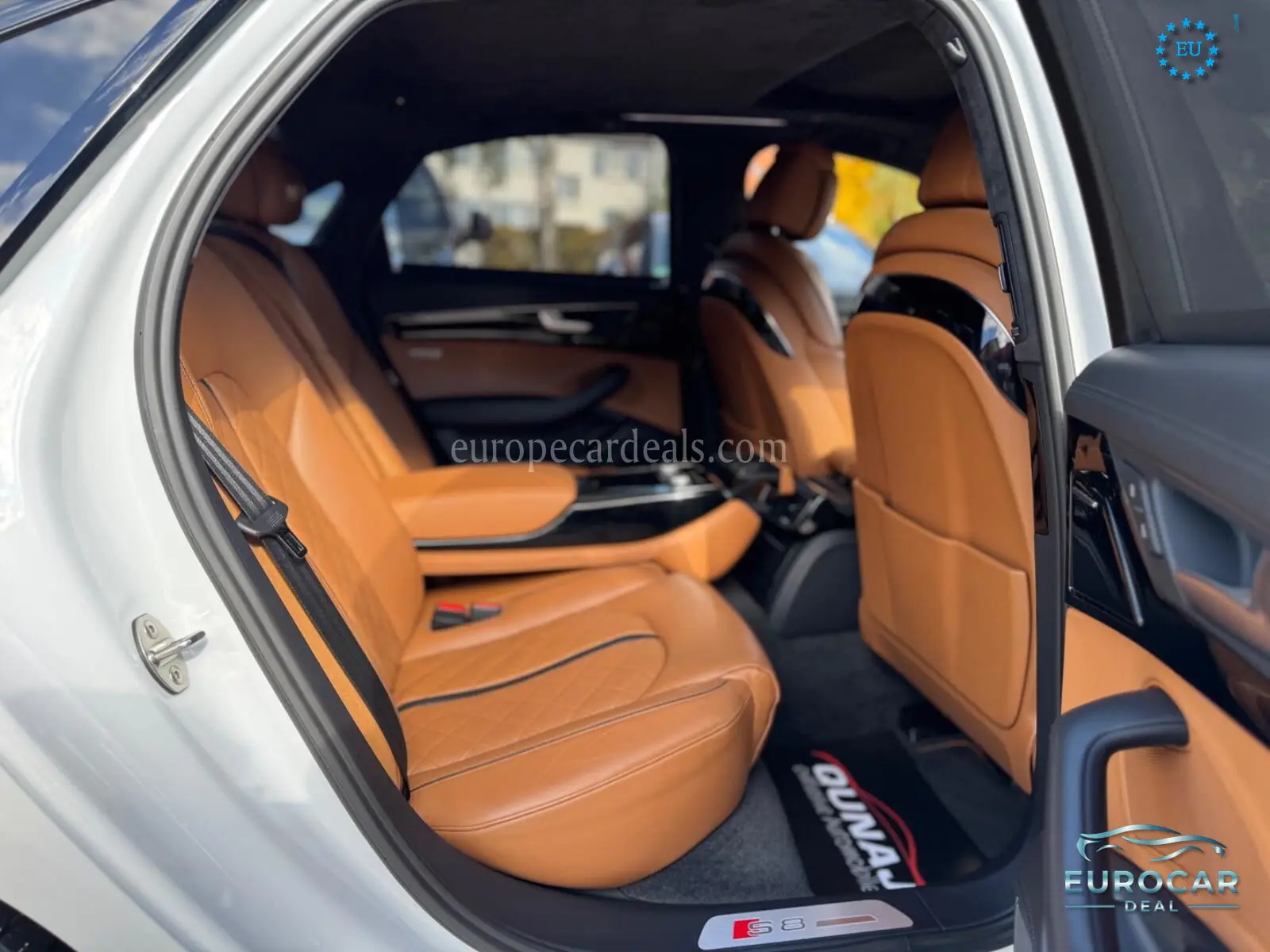 Audi S8