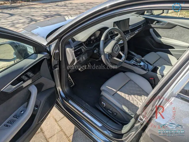 Audi S4