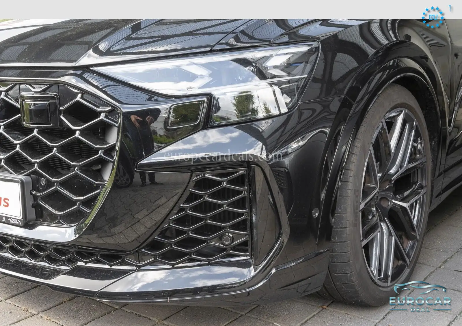 Audi RSQ8