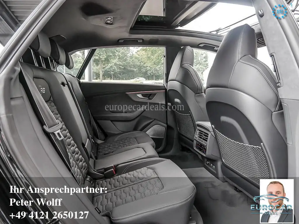 Audi RSQ8