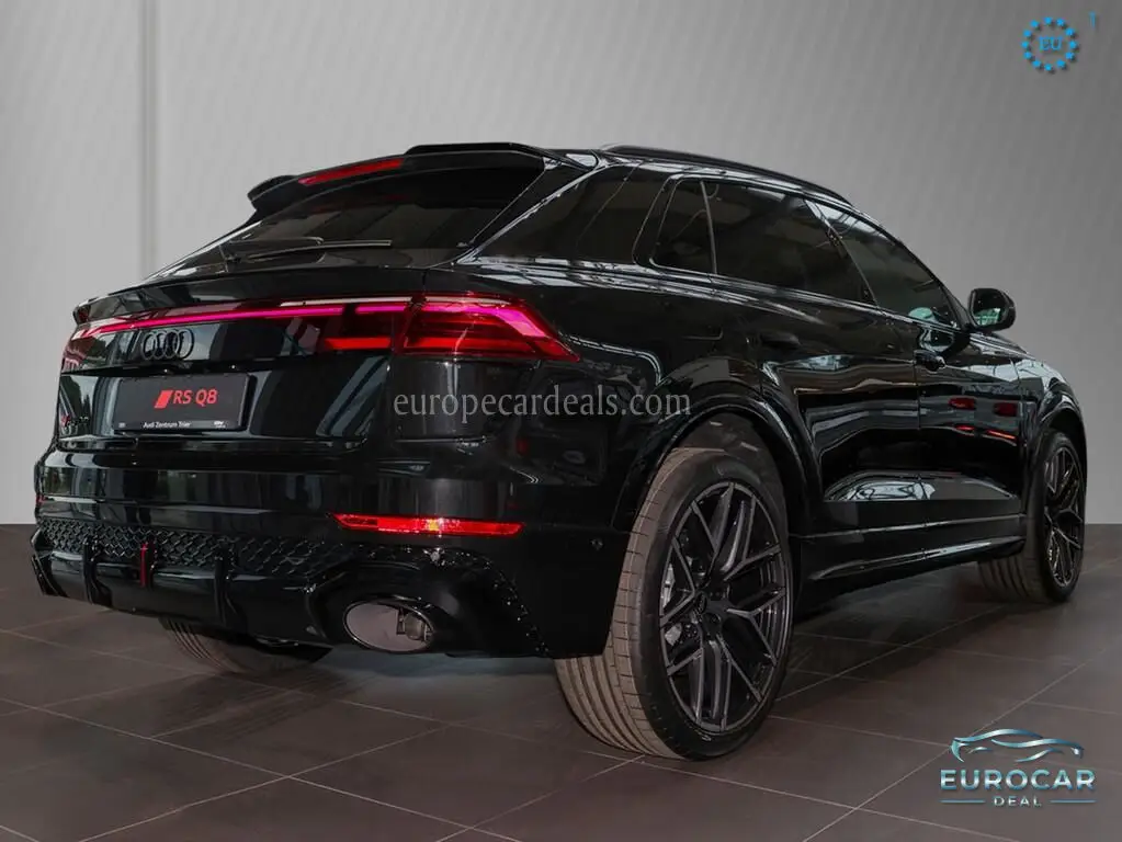 Audi RSQ8