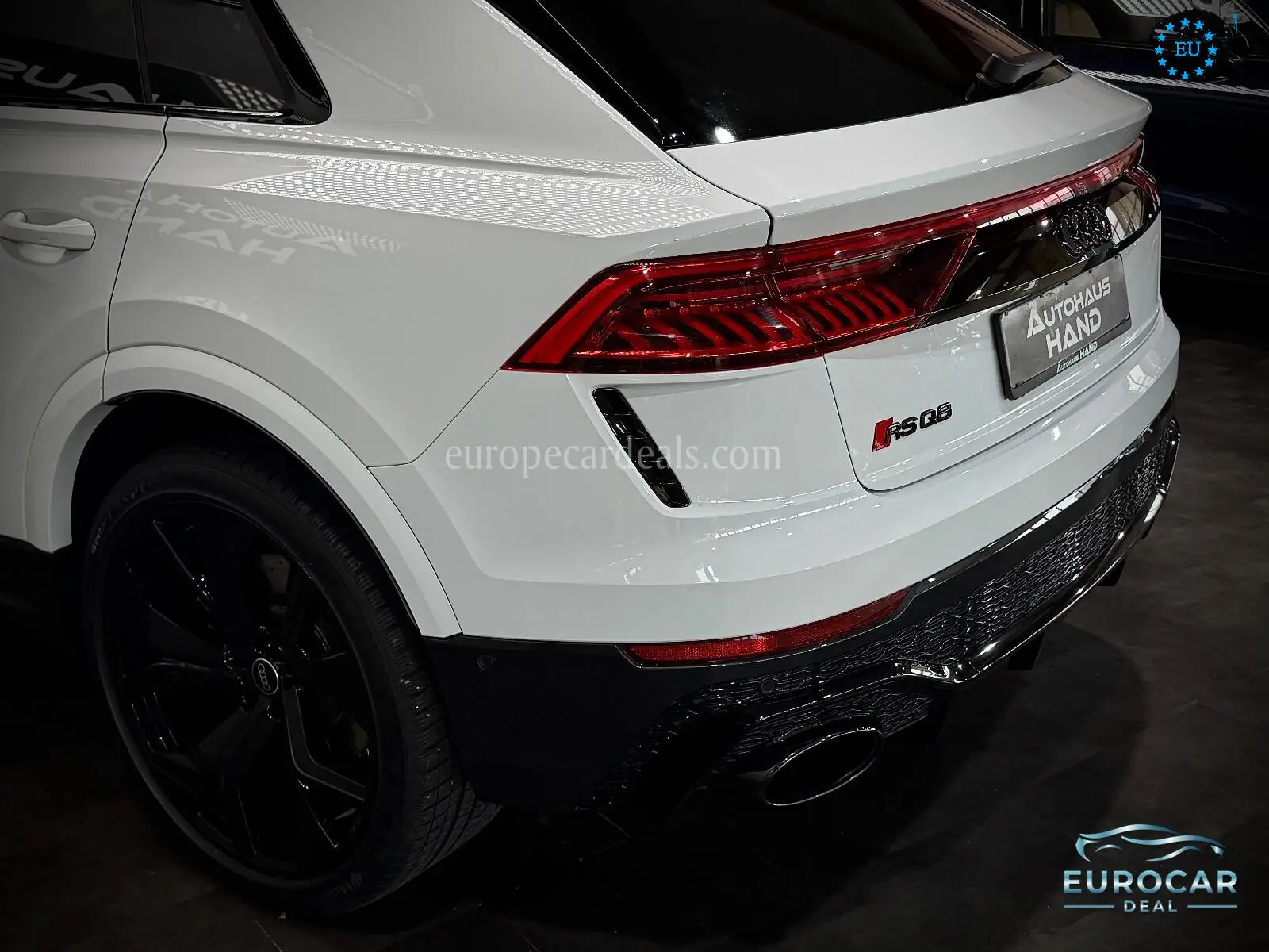 Audi RSQ8