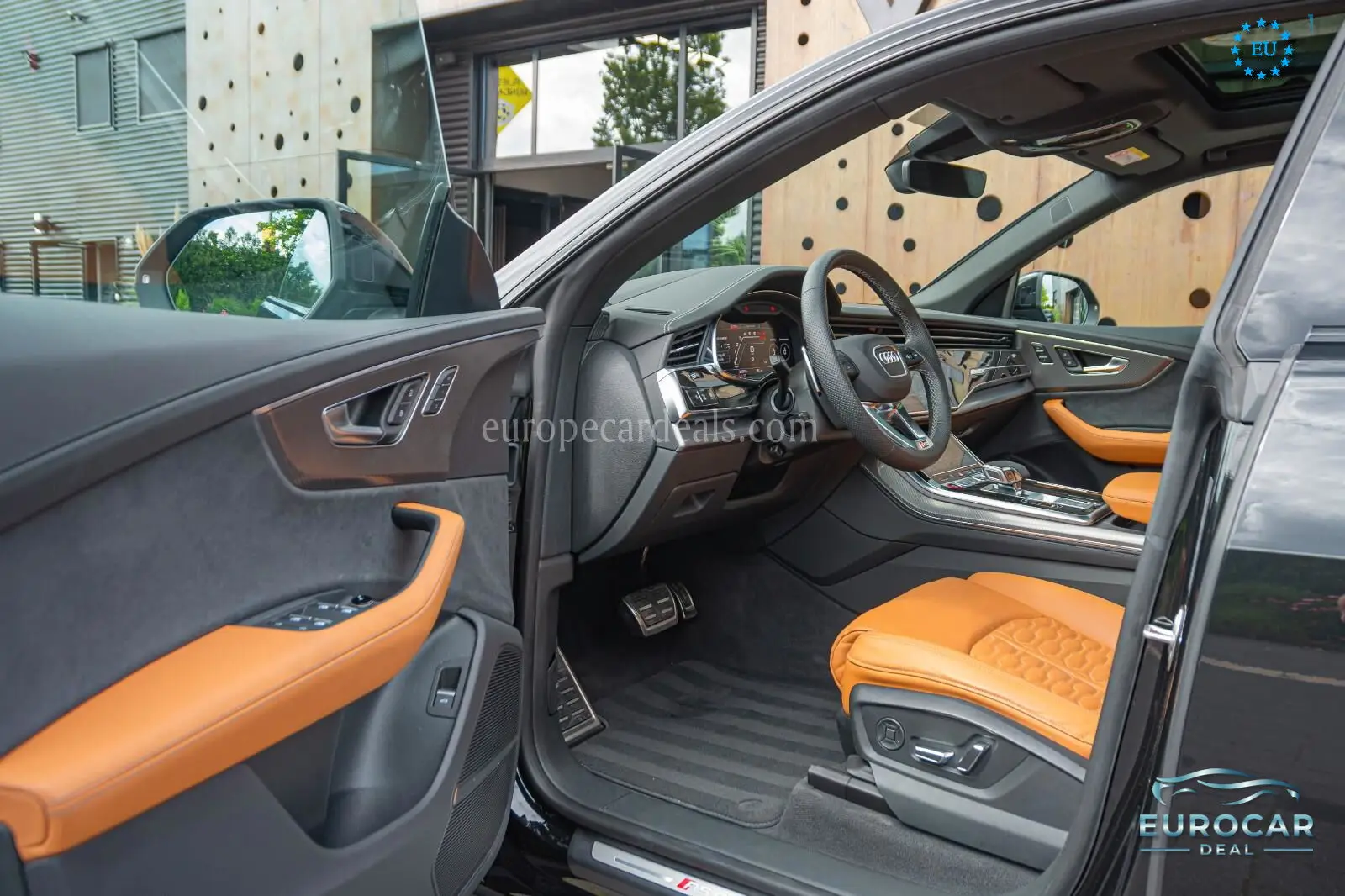Audi RSQ8