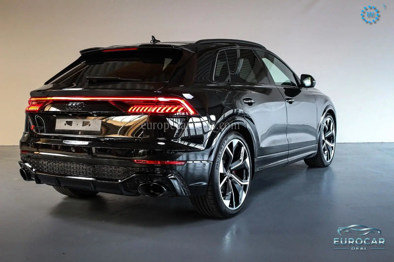Audi RSQ8