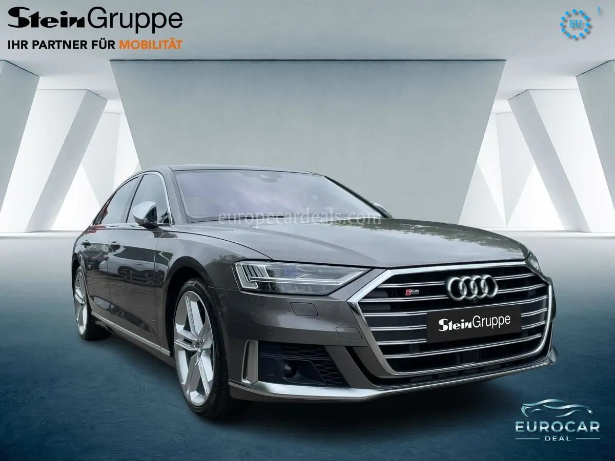Audi S8