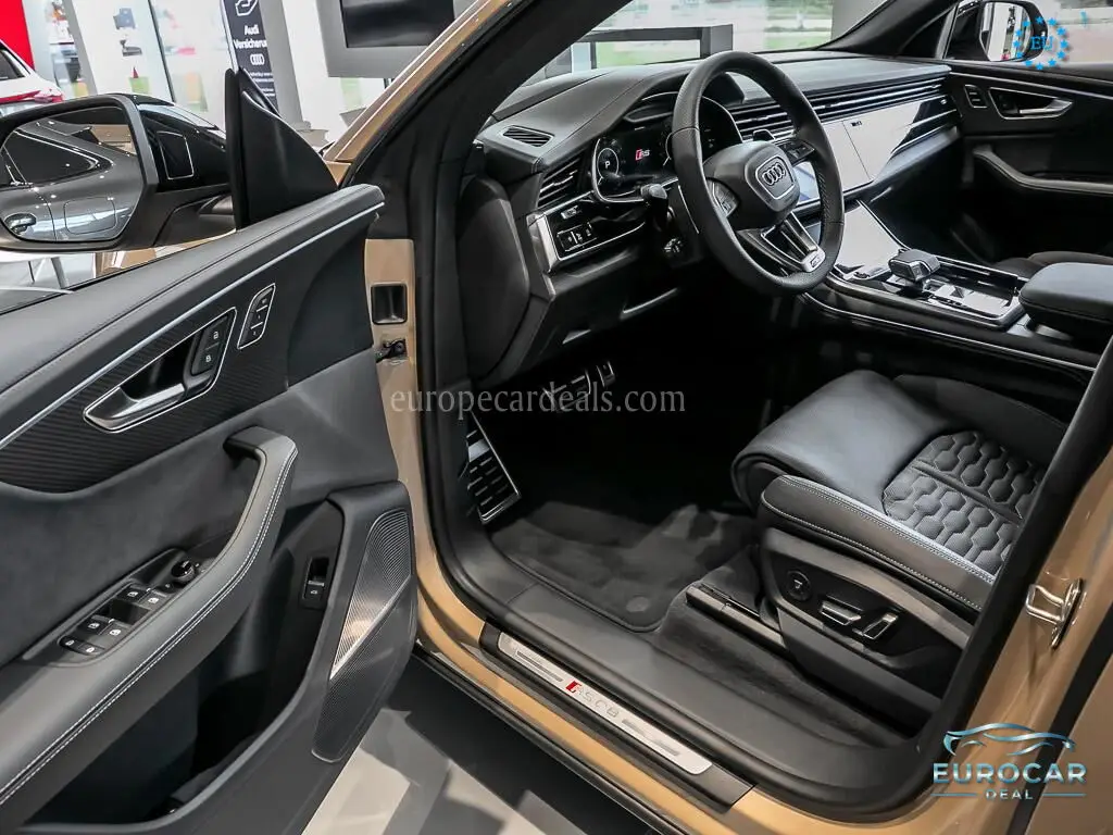 Audi RSQ8