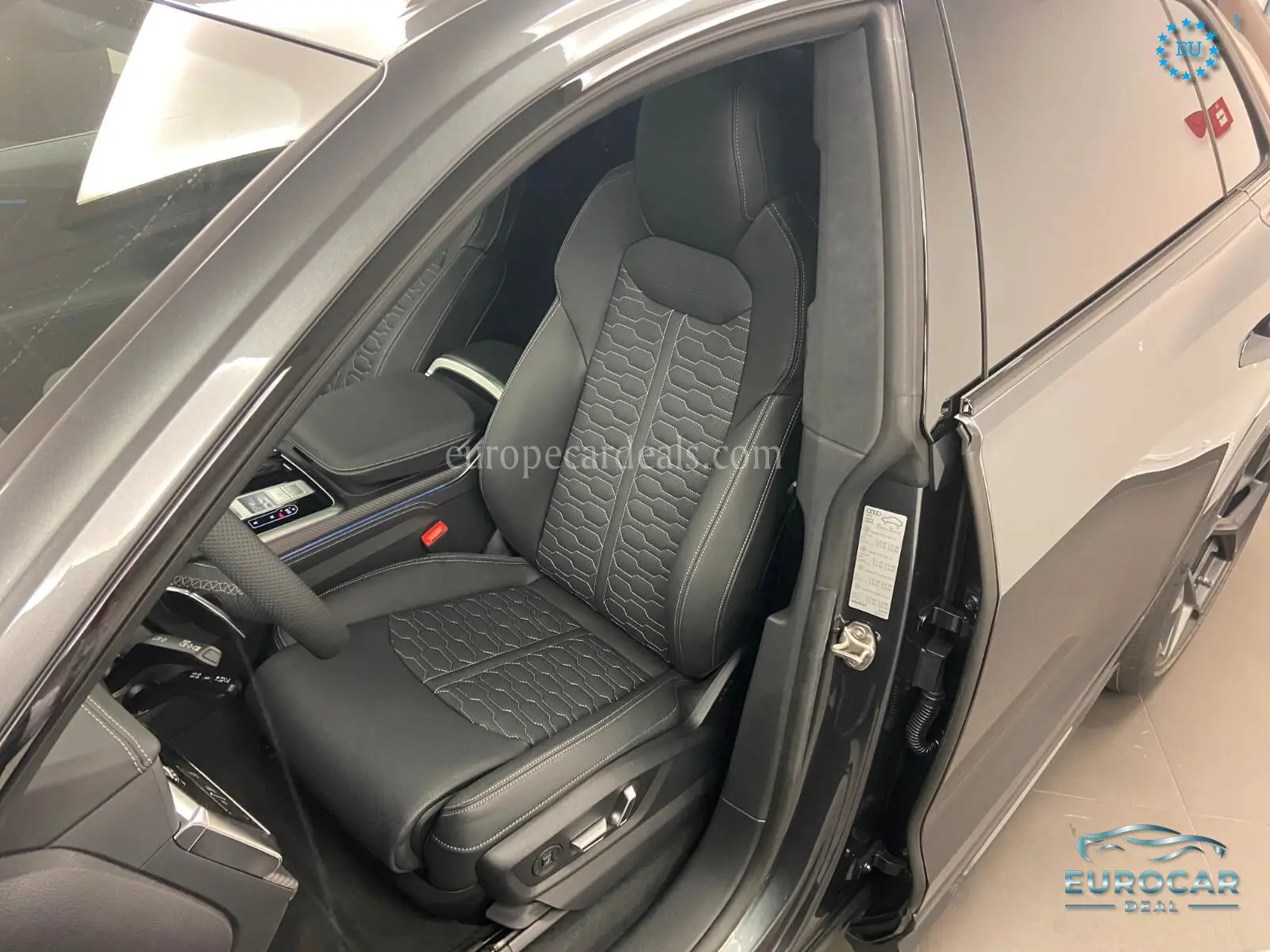 Audi RSQ8
