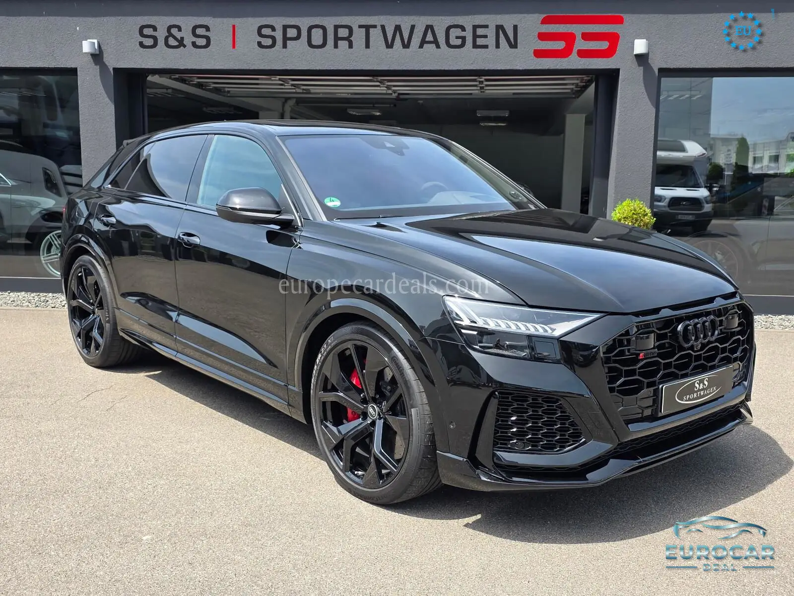 Audi RSQ8