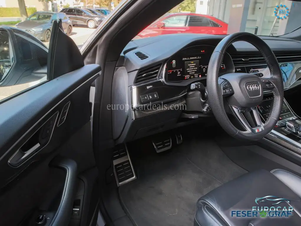 Audi SQ8