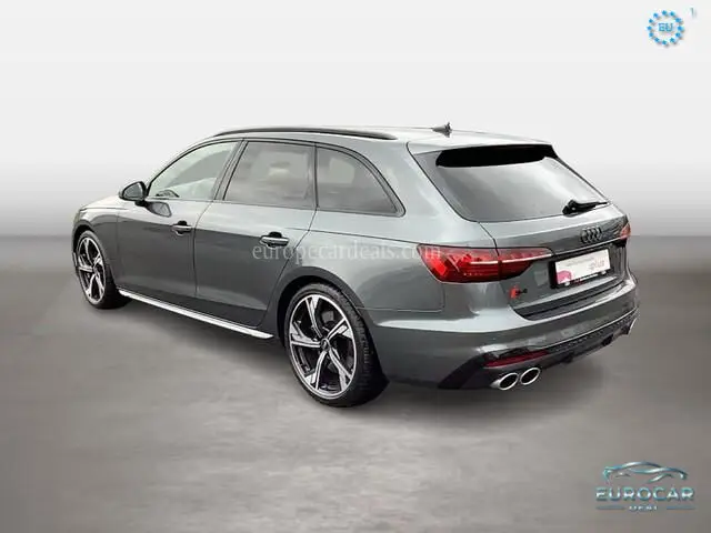 Audi S4