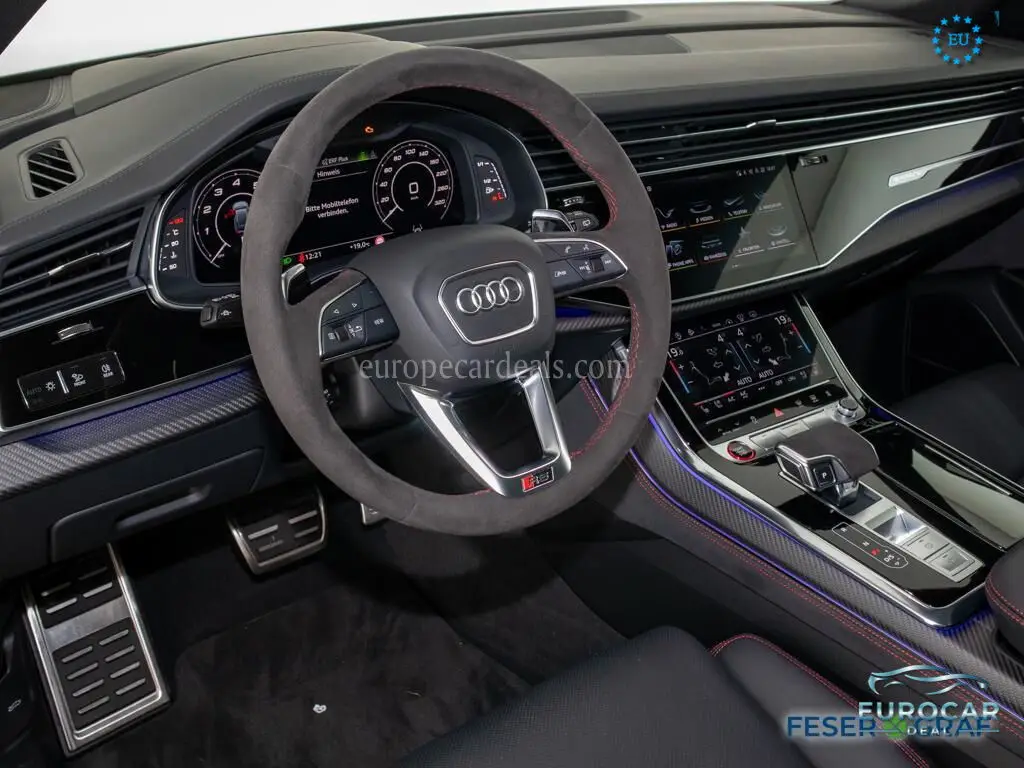 Audi RSQ8