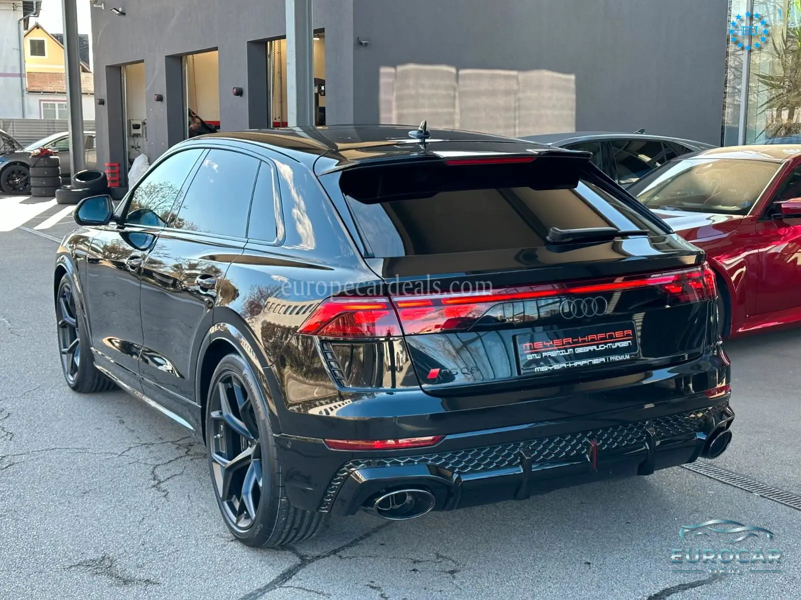 Audi RSQ8