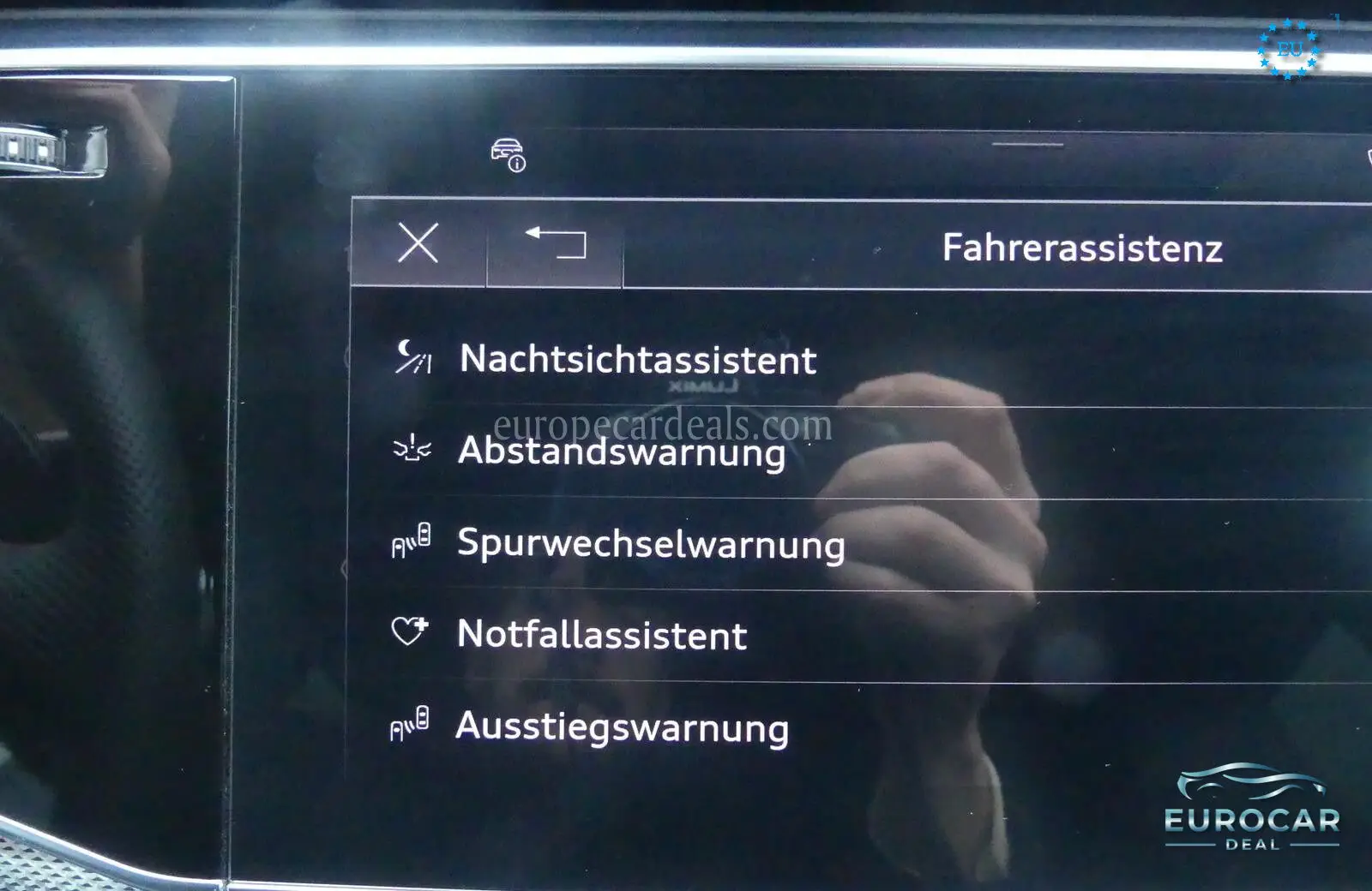 Audi RSQ8