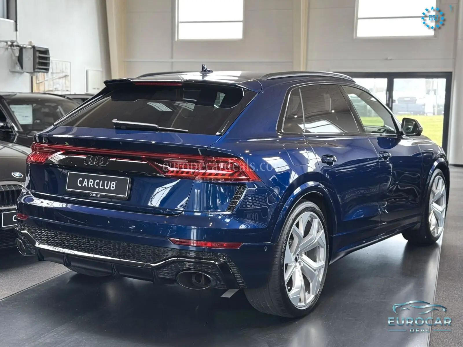 Audi RSQ8