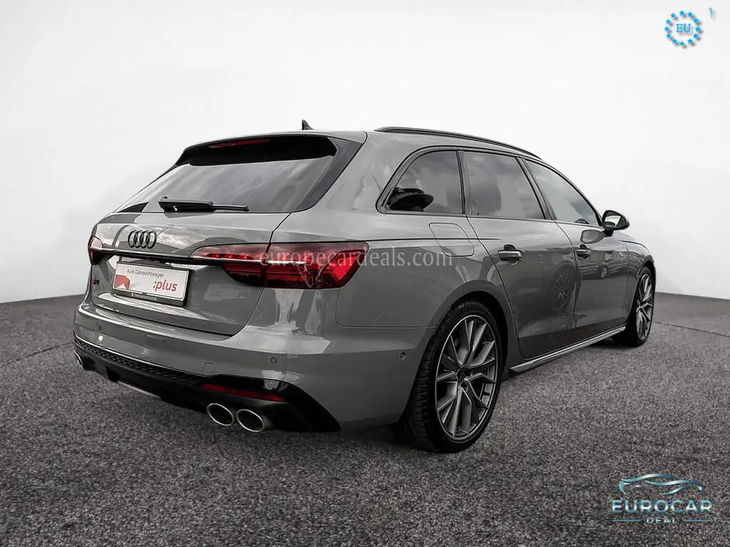 Audi S4