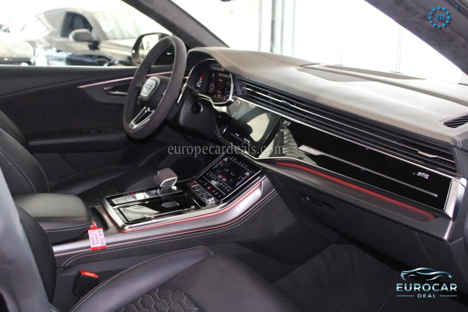 Audi RSQ8